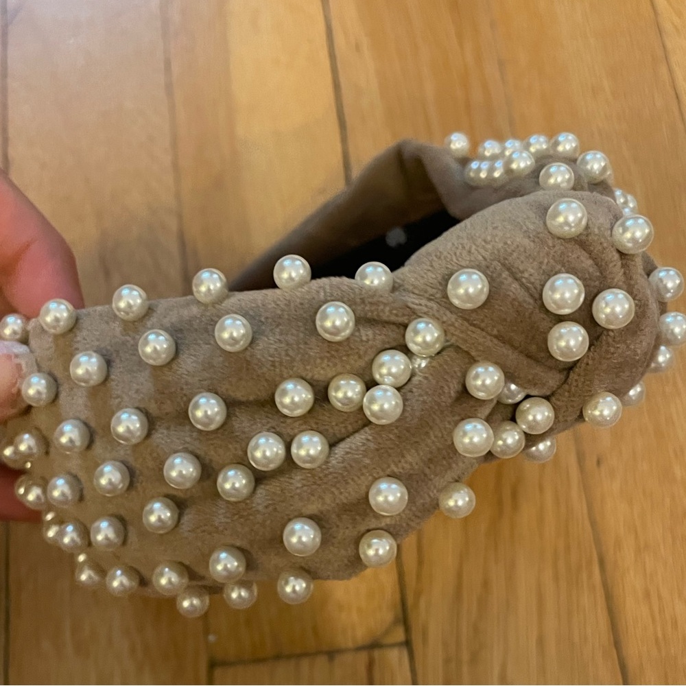 Lele Sadoughi Velvet Pearl Headband